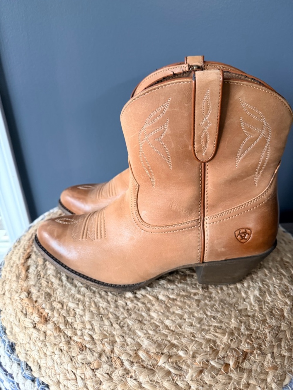 Ariat Darlin Cowgirl Short Boots - Picture 5 of 11